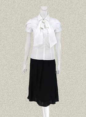 裘TN 正品 可拆蝴蝶结假领修身白色女夏秋棉弹力衬衫上衣 532035A