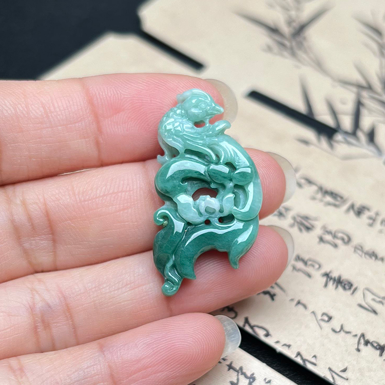 隆慈缘A货冰糯满绿翡翠凤凰吊坠