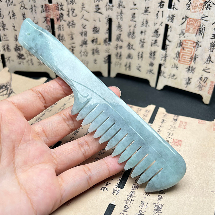 隆慈缘缅甸A货翡翠乌鸡种玉梳