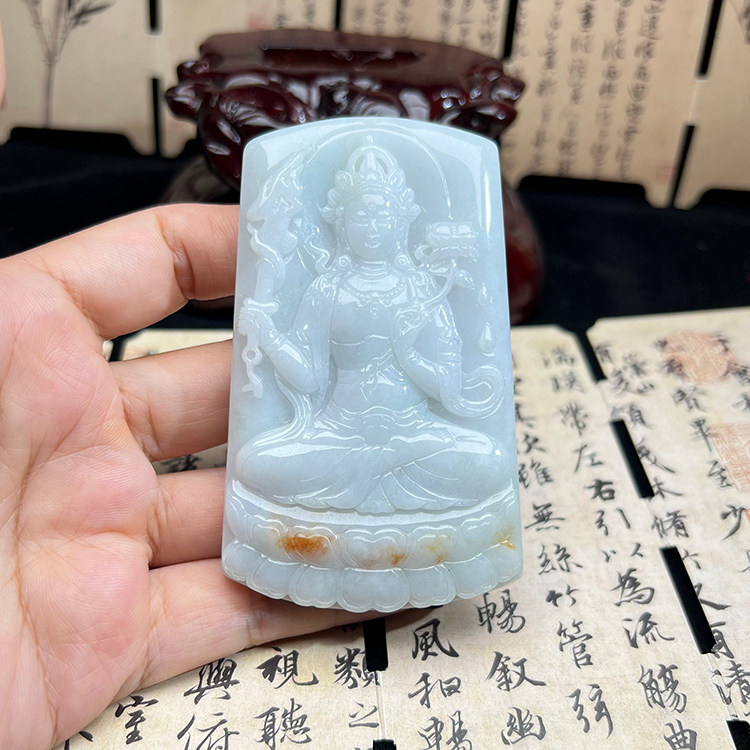 缅甸A货冰糯洒金翡翠虚空藏挂件