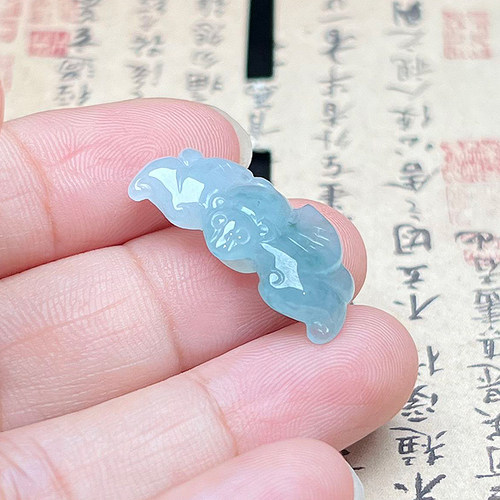 缅甸天然翡翠A货飘花蝙蝠吊坠
