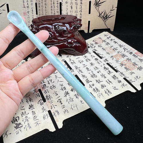隆慈缘A货缅甸冰糯飘绿翡翠勺子
