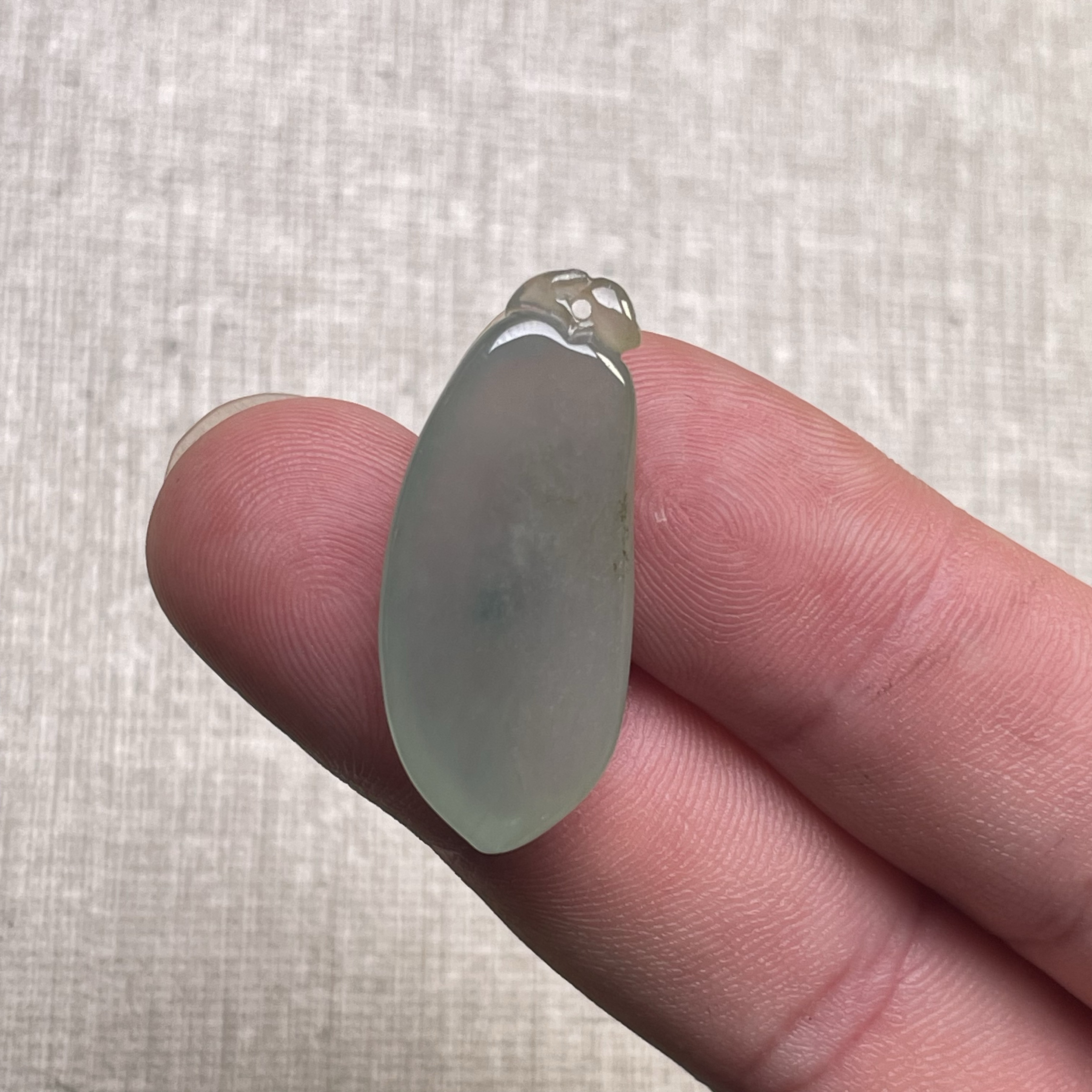 隆慈缘原矿翡翠源头直发A货翡翠冰种飘花福瓜吊坠翡翠福瓜挂件