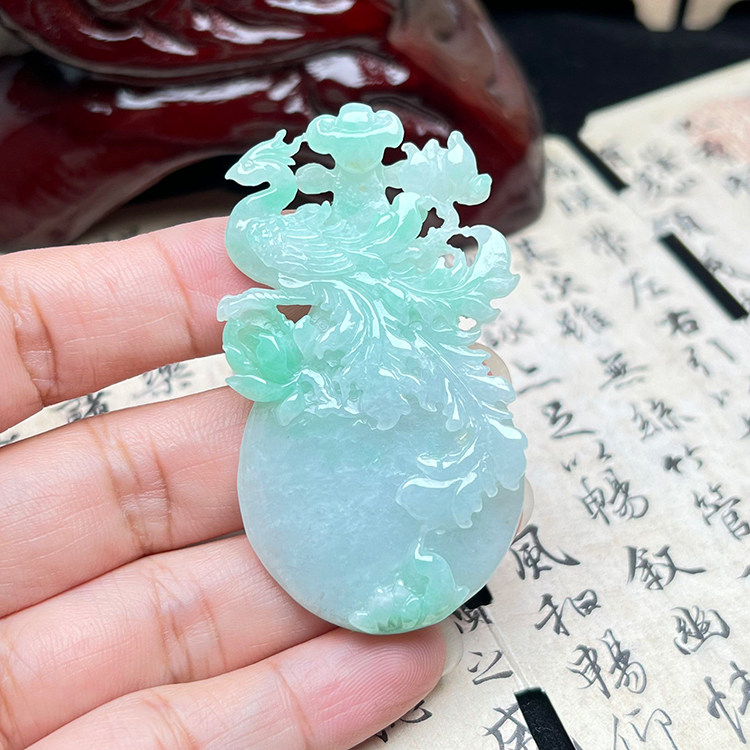 缅甸原矿A货翡翠凤凰吊坠送证
