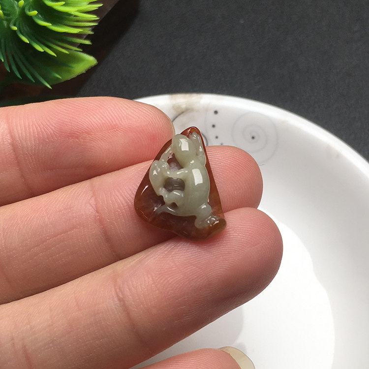 老坑缅甸保真天然A货翡翠冰糯种红皮蜥蜴挂坠四会玉器挂坠送证书