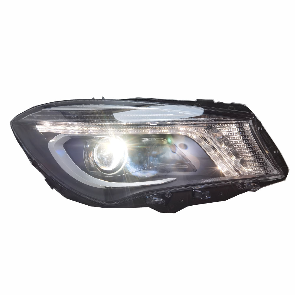 奔驰CLAw117大灯总成日行灯