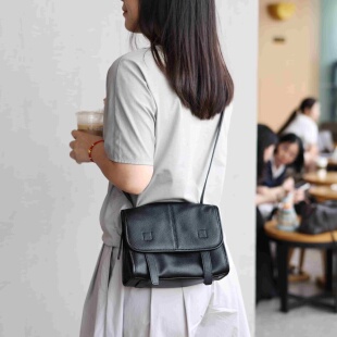 Gefanxi/歌梵希2026新款复古轻奢女士大容量单肩斜挎包通勤邮差包