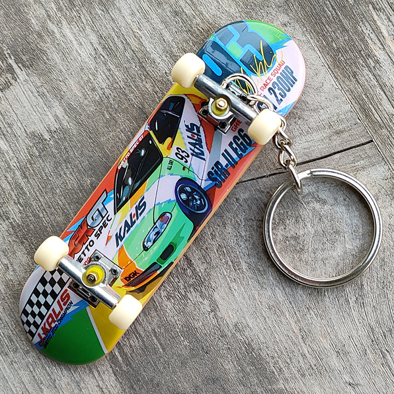 彩色双翘手指滑板钥匙扣青少年