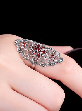 S925纯银石榴锆石花瓣戒指