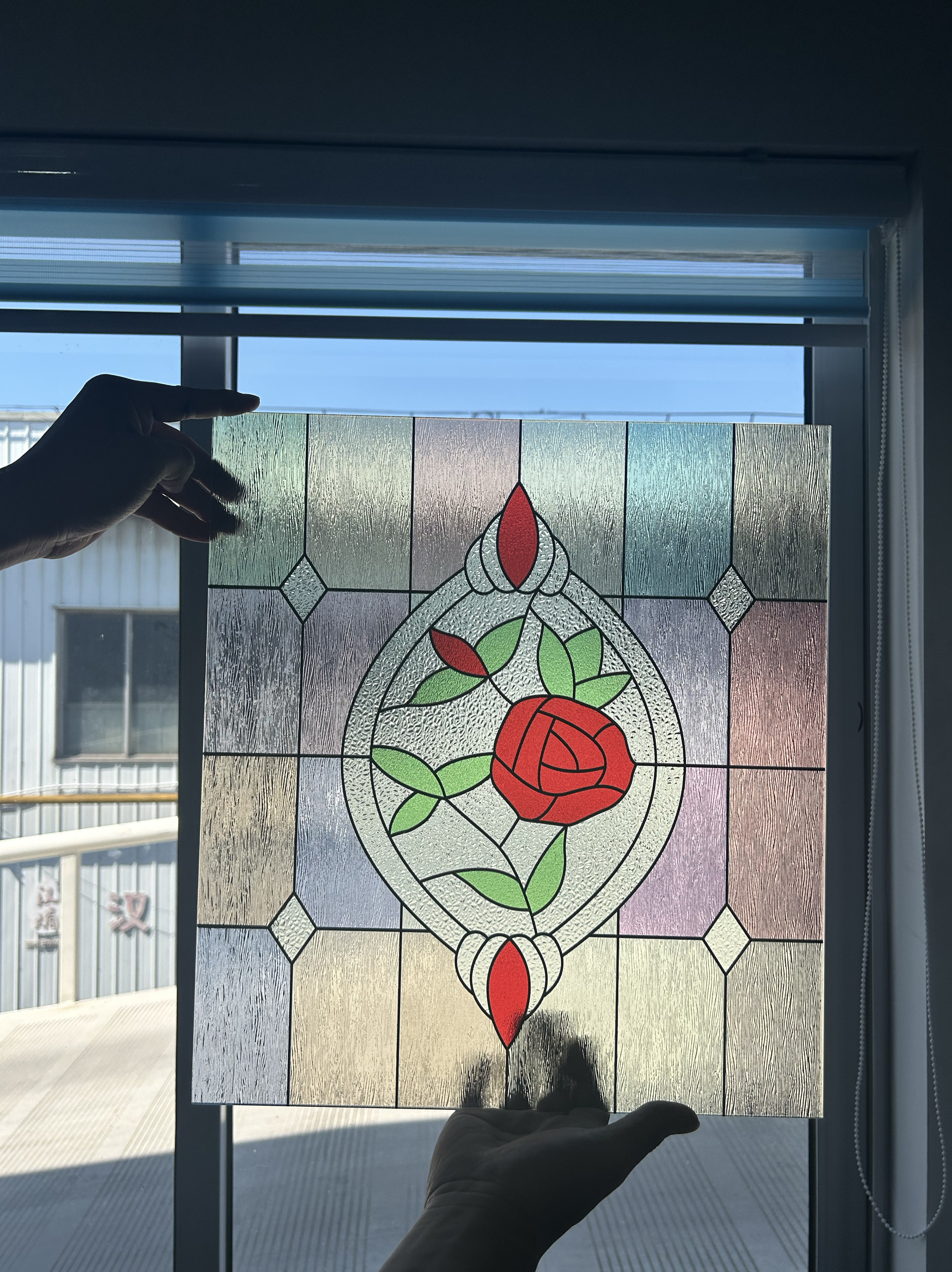 艺术玻璃隔断屏风定制珐琅彩工艺玻璃定制可配边框