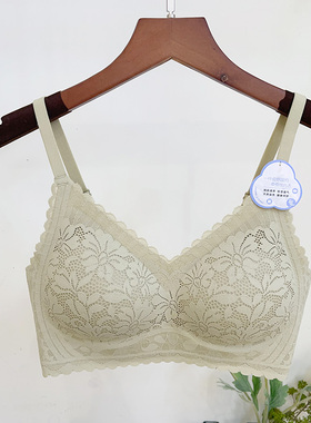 800Ａ莫代尔无痕内衣女无钢圈小胸聚拢蕾丝桑蚕丝固定杯舒适文胸