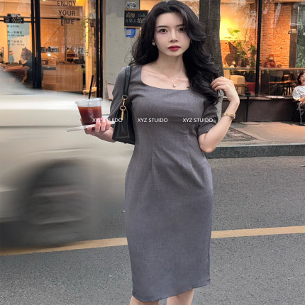 栗子妮妮 老友记瑞秋裙 同款深灰色方领收腰中袖胶囊通勤连衣裙