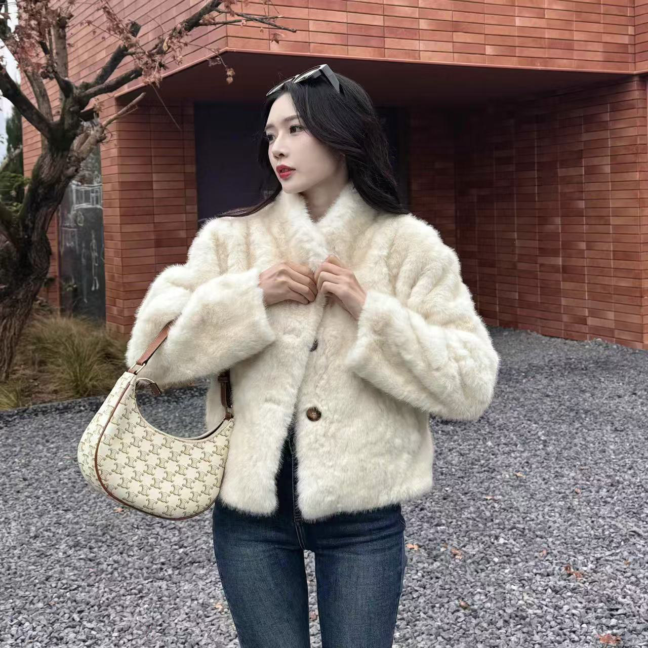 XIAOYIZI银狐短款皮草外套女
