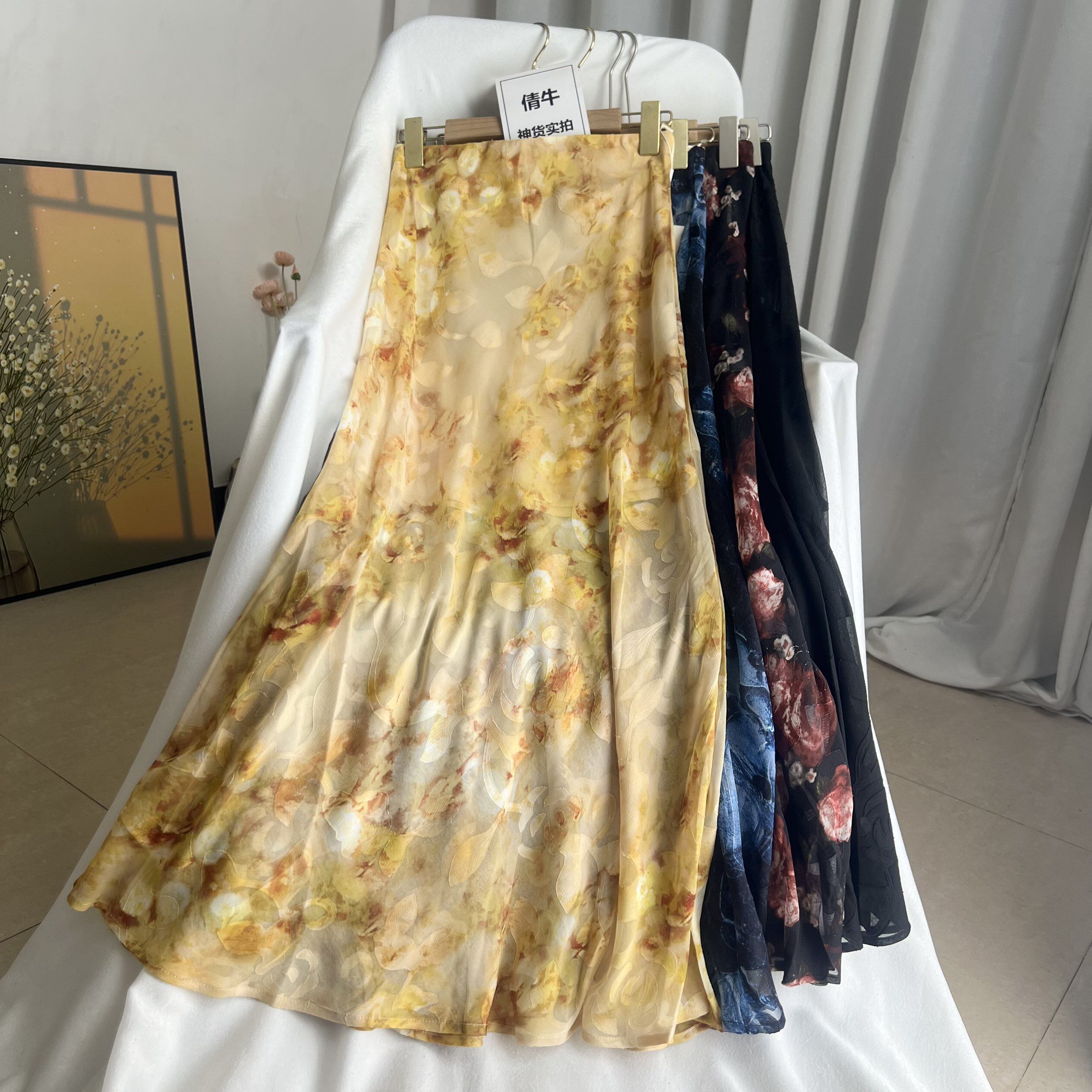 倩牛神货】30桑蚕丝70天丝 浪漫度假法式印花半身裙2026夏季新款