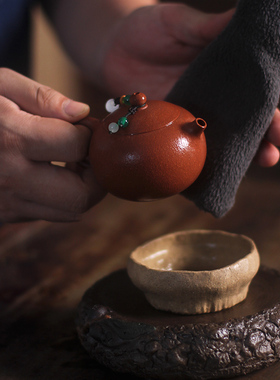 驯砂记 宜兴宝山红降坡泥半手迷你小西施紫砂壶内推孔120cc泡茶壶