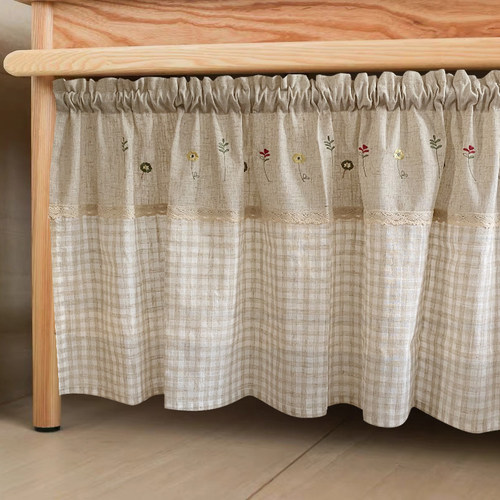 半帘文艺清新刺绣小花格子