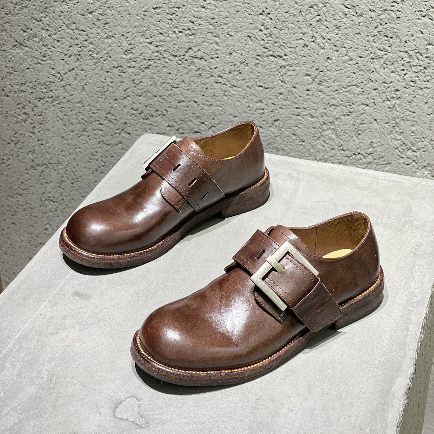 皮带扣深口单鞋女马皮2025秋款