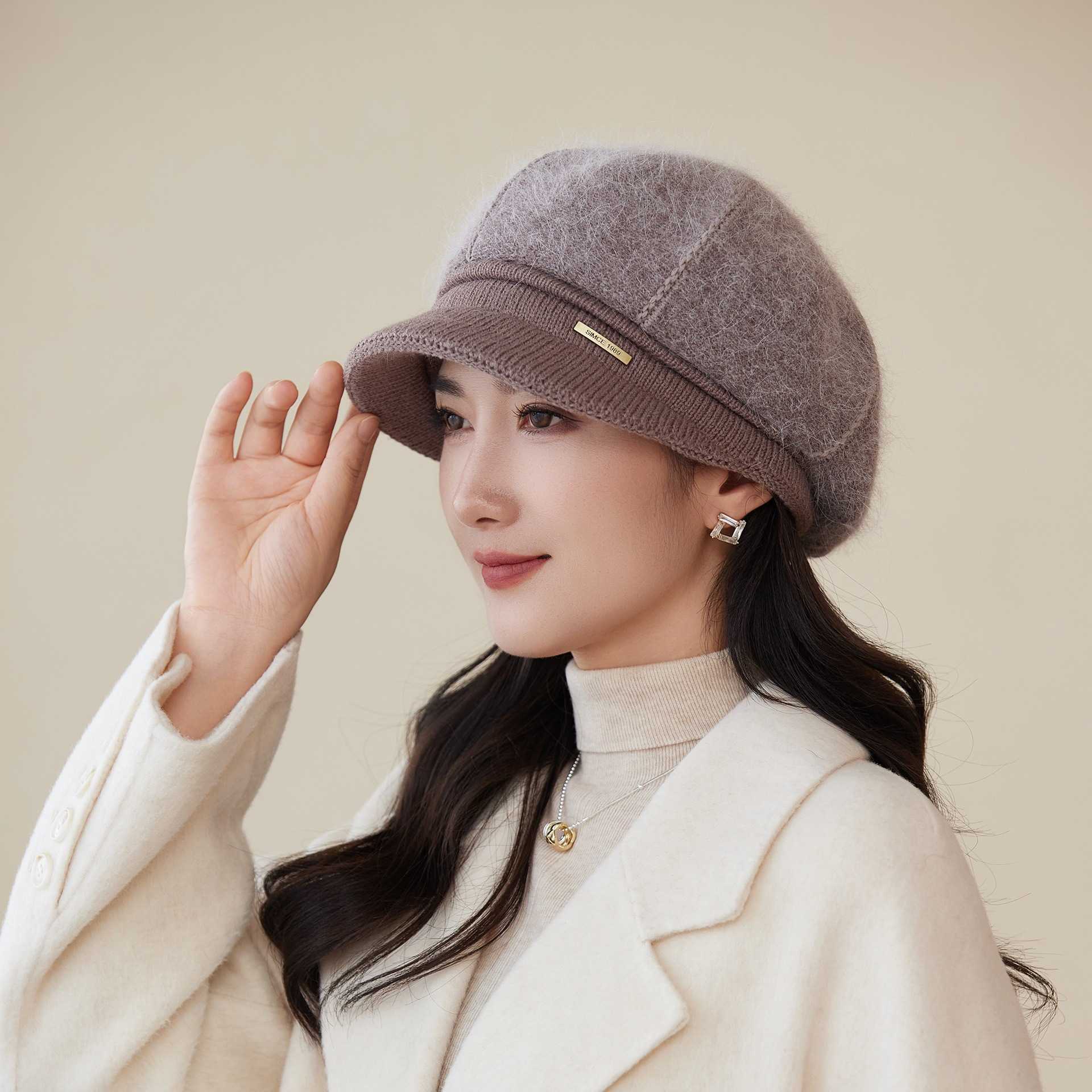 中老年帽子女兔毛保暖针织鸭舌帽