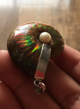 天然水晶半宝石如意吊坠