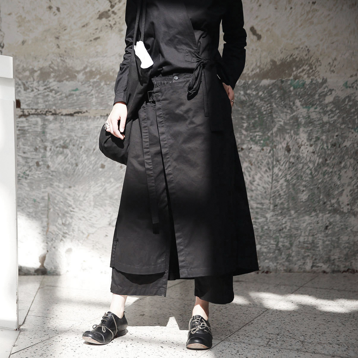 SIMPLE BLACK 秋冬暗黑风宽松绑带帅气中性休闲裤裙武士裤