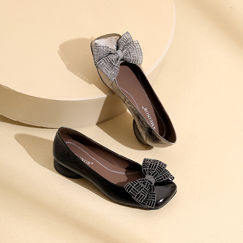 春秋新款斜方头水钻蝴蝶结单鞋