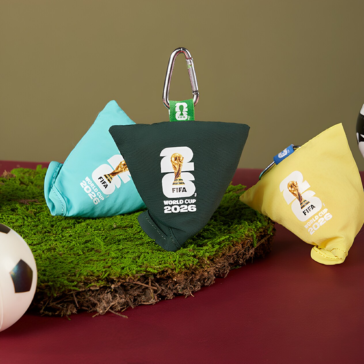 爱屋格林FIFA速干毛巾便携挂饰包