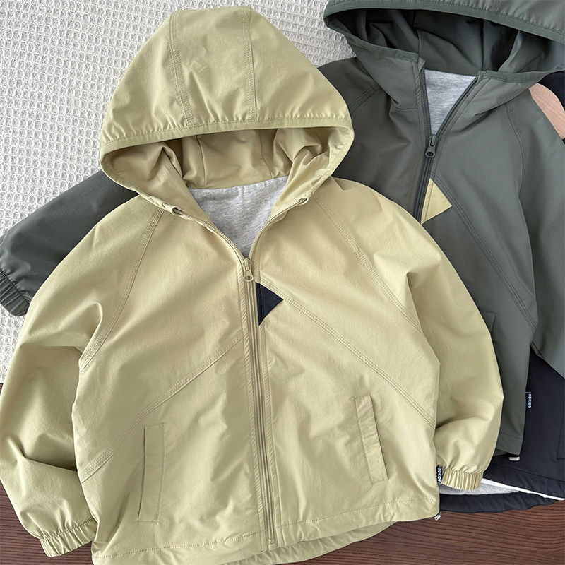 日系巨软儿童外套~男童连帽防风衣春秋装中大童拉链帽衫软壳衣