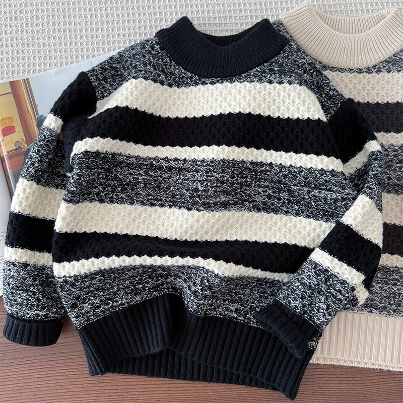 男童绞花圆领毛衣宽松慵懒针织衫