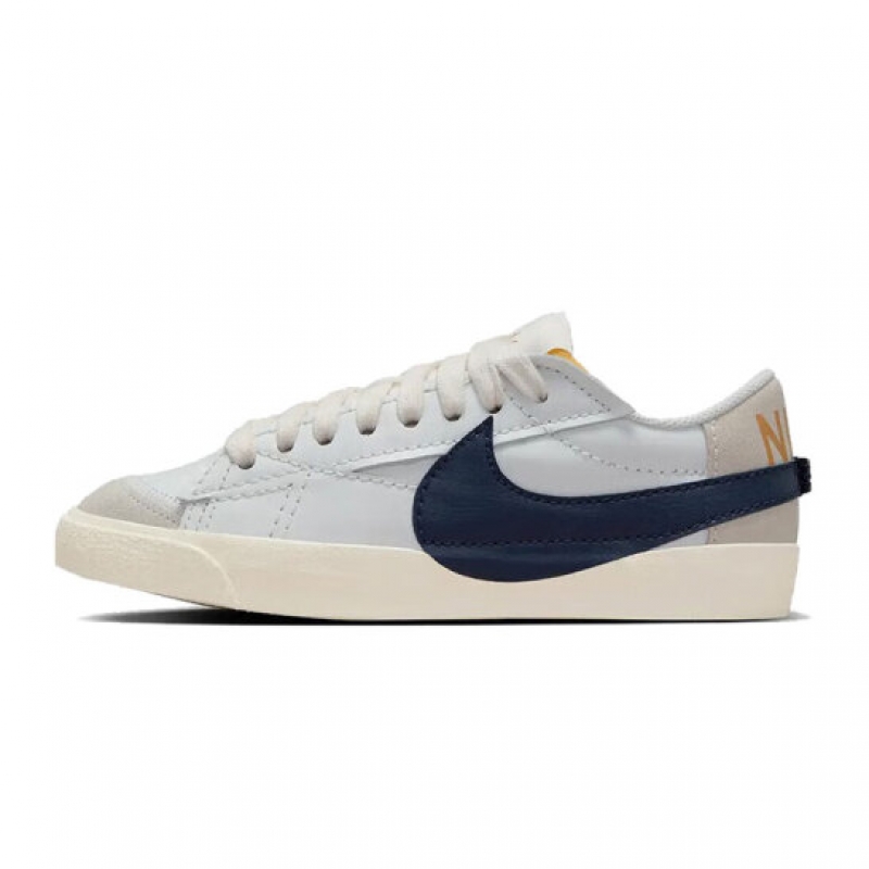 Nike/耐克女士休闲板鞋