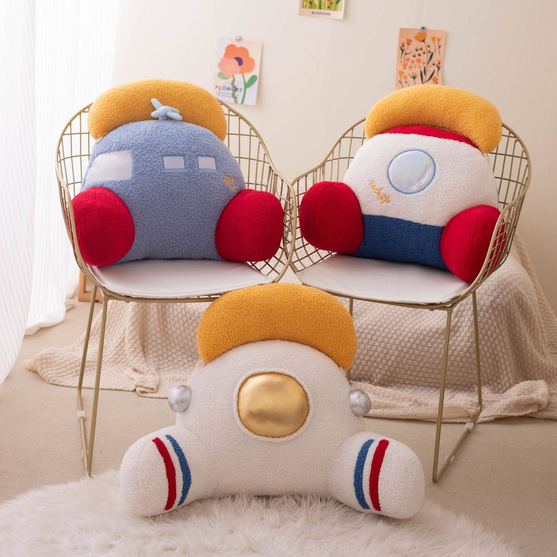 太空宇航员抱枕儿童房装饰枕头飘窗榻榻米沙发床上靠枕睡觉男生款