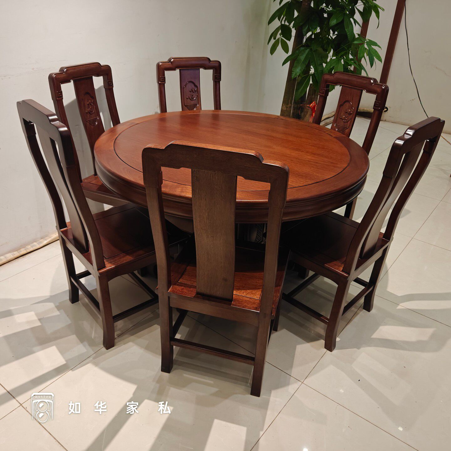 菠萝格木吃饭桌实木圆餐桌椅组合中式仿古雕花红木家用花梨饭桌