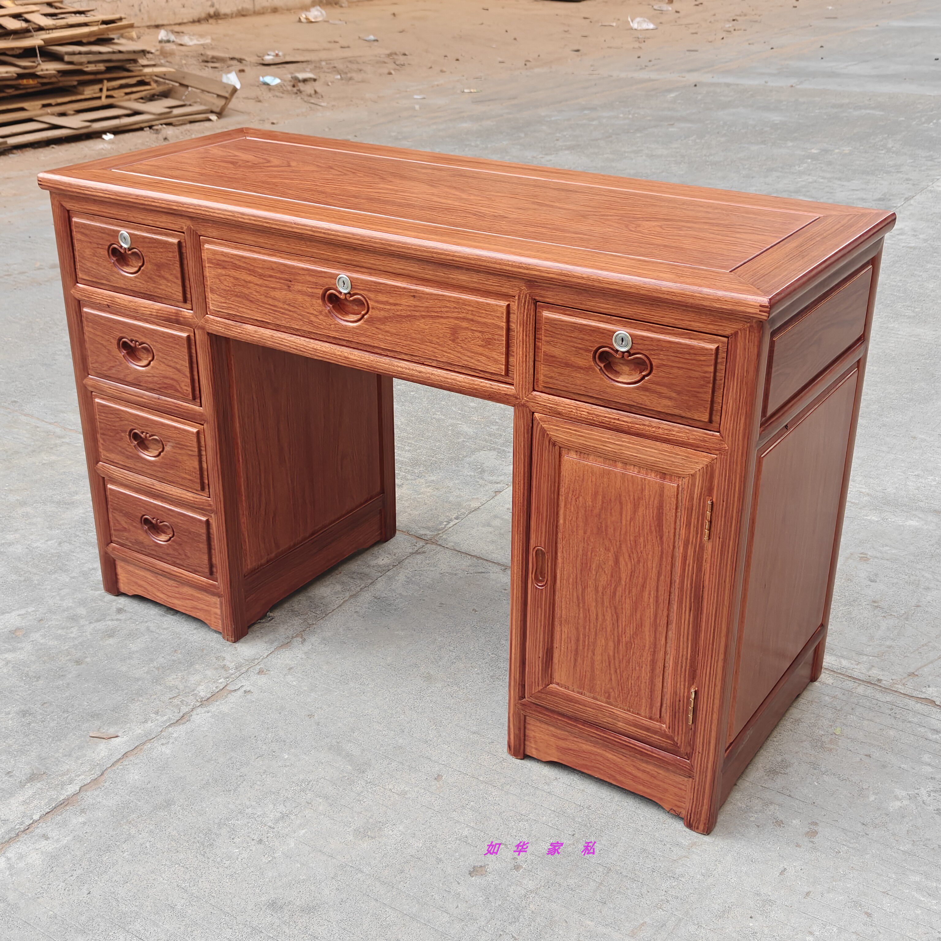 进口菠萝格木书房写字桌花梨木复古带抽屉带锁书桌刺猬紫檀色办公