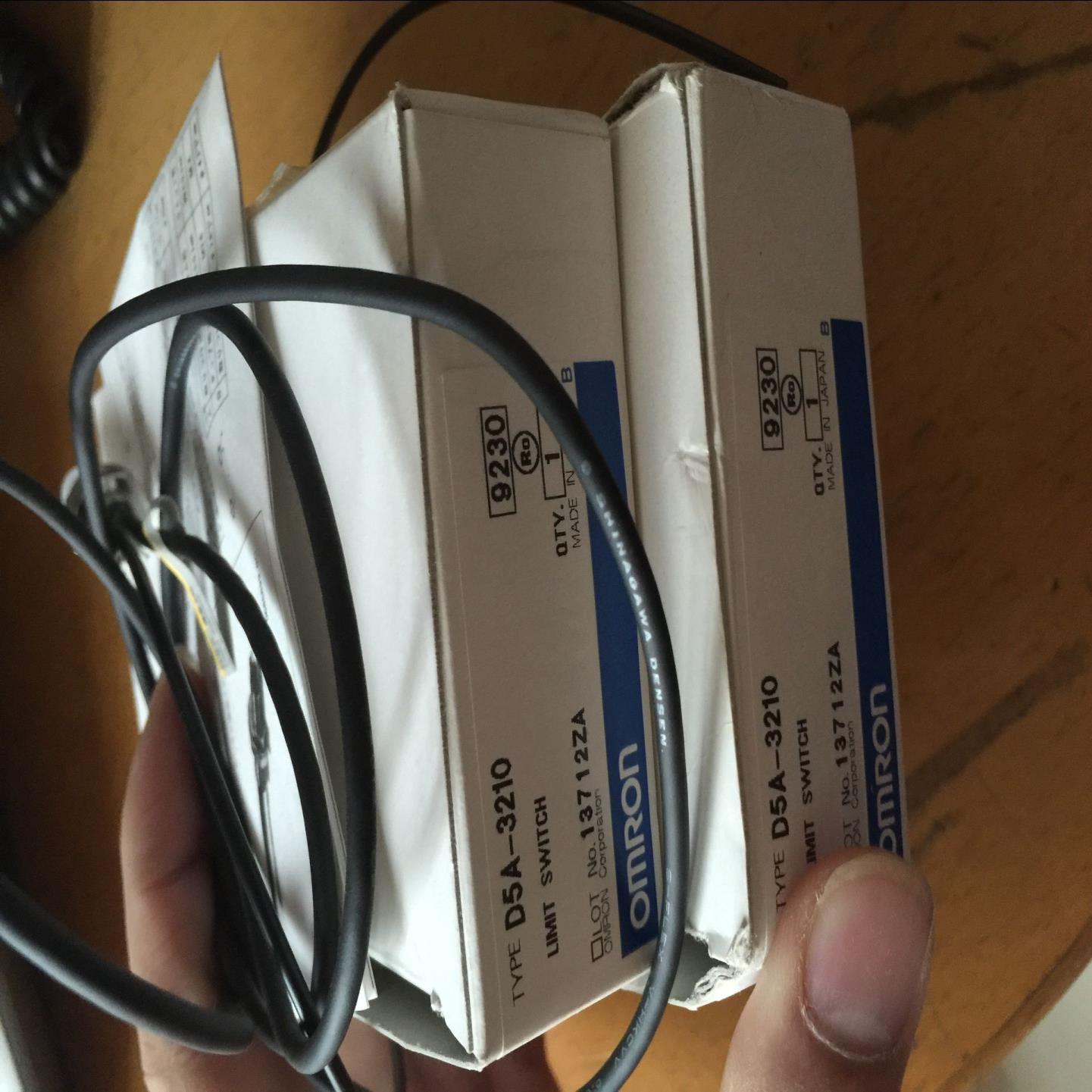 欧姆龙光电开关D5A-3210正品 议价