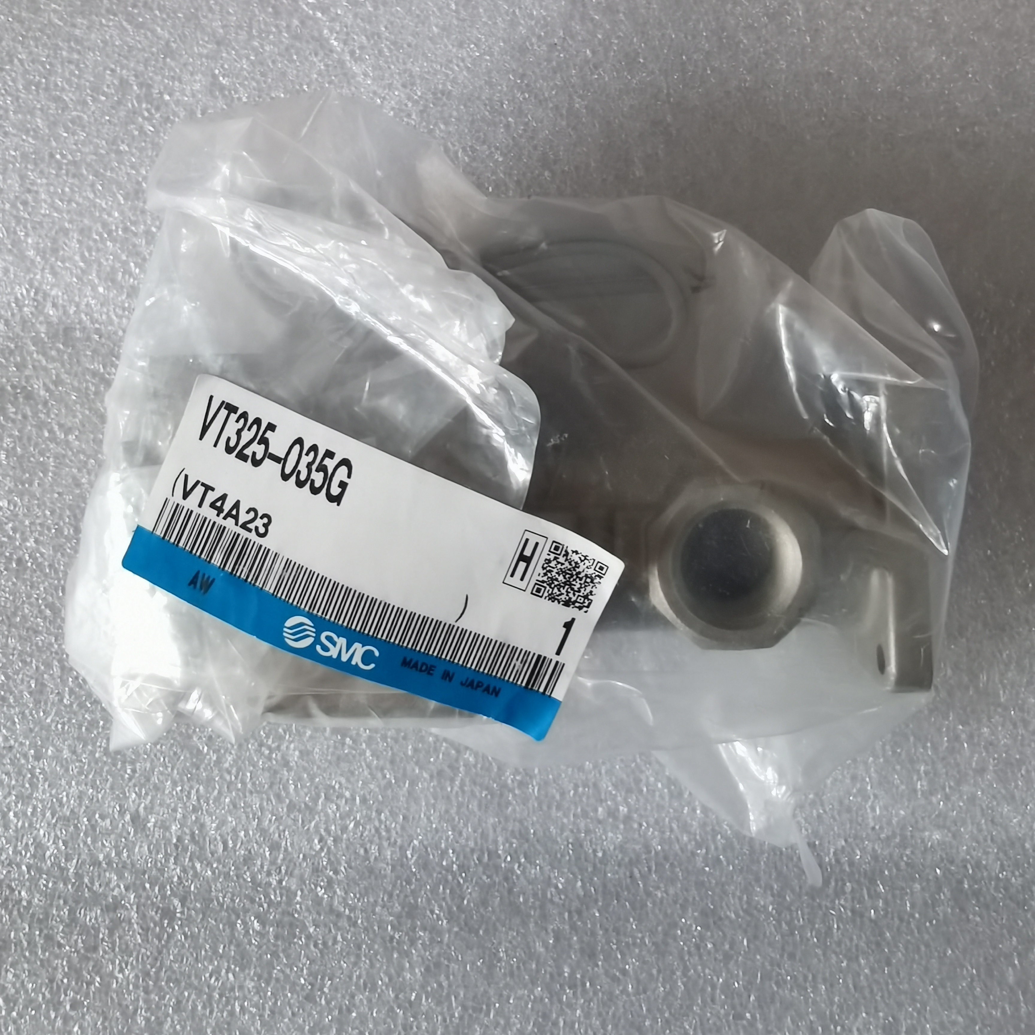 SMC 3通电磁阀 VT325-035G 全新原装 现货实拍