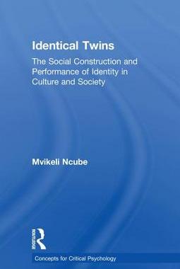 【预订】Identical Twins