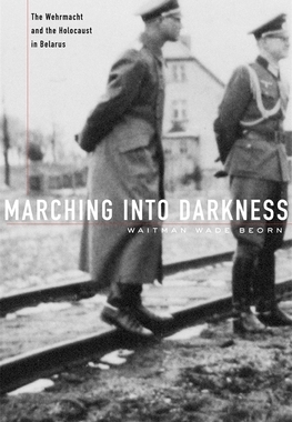 【预订】Marching into Darkness 9780674725508