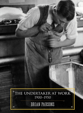 【预订】The Undertaker at Work