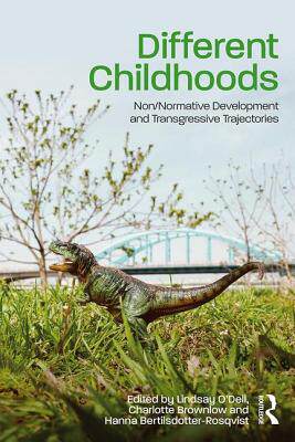 【预订】Different Childhoods