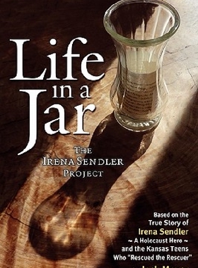 【预订】Life in a Jar: The Irena Sendler Pro...