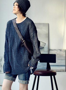 M8322C羊毛混纺文艺复古休闲宽松圆领慵懒麻花毛衣女冬女米兰宣言