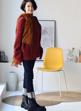 M6333C宽松圆领纯色慵懒风加厚麻花毛衣女冬气质简约百搭米兰宣言