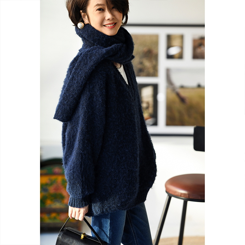 拉毛宽松V领慵懒毛衣女秋冬+围巾