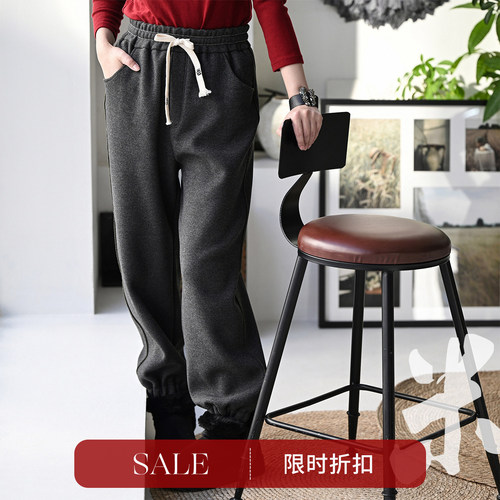 深灰撞绿色小扣单兜收口休闲裤