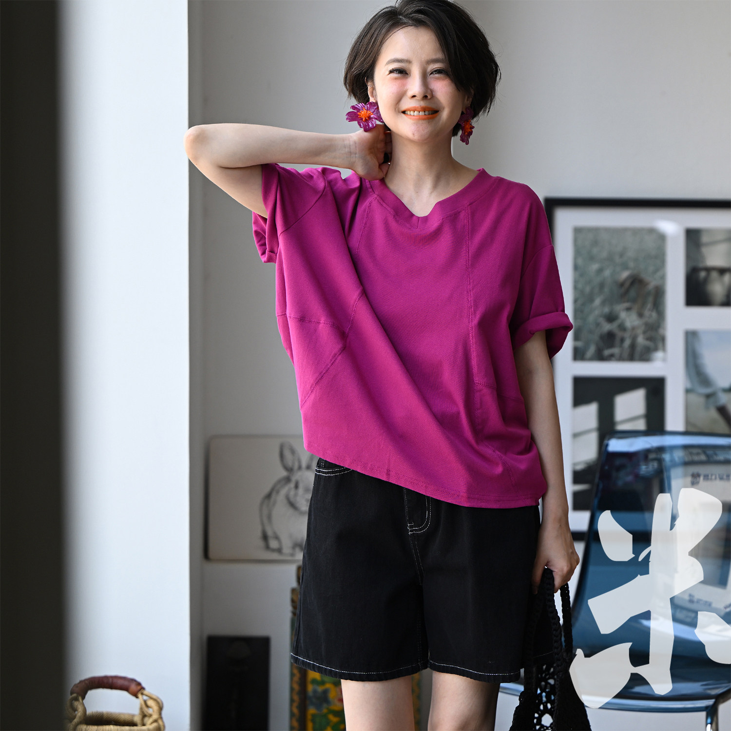包邮 T96600 文艺休闲舒适明线廓形显瘦V领纯色短袖T恤女26夏 新