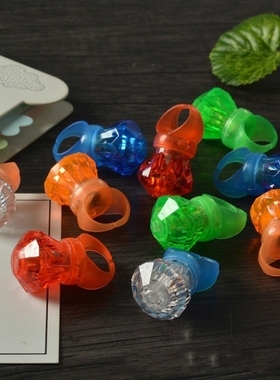 led发光手指灯 大号仿钻石戒指灯指环灯发光玩具