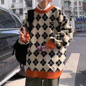 @港风  男套头宽松毛衣秋冬菱形格子撞色针织衫毛边  21M85--P58图片