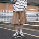 卡其色