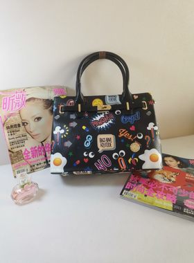 特价新款品牌手提手腕时尚百搭涂鸦大容量女包包黑色简单不可斜挎