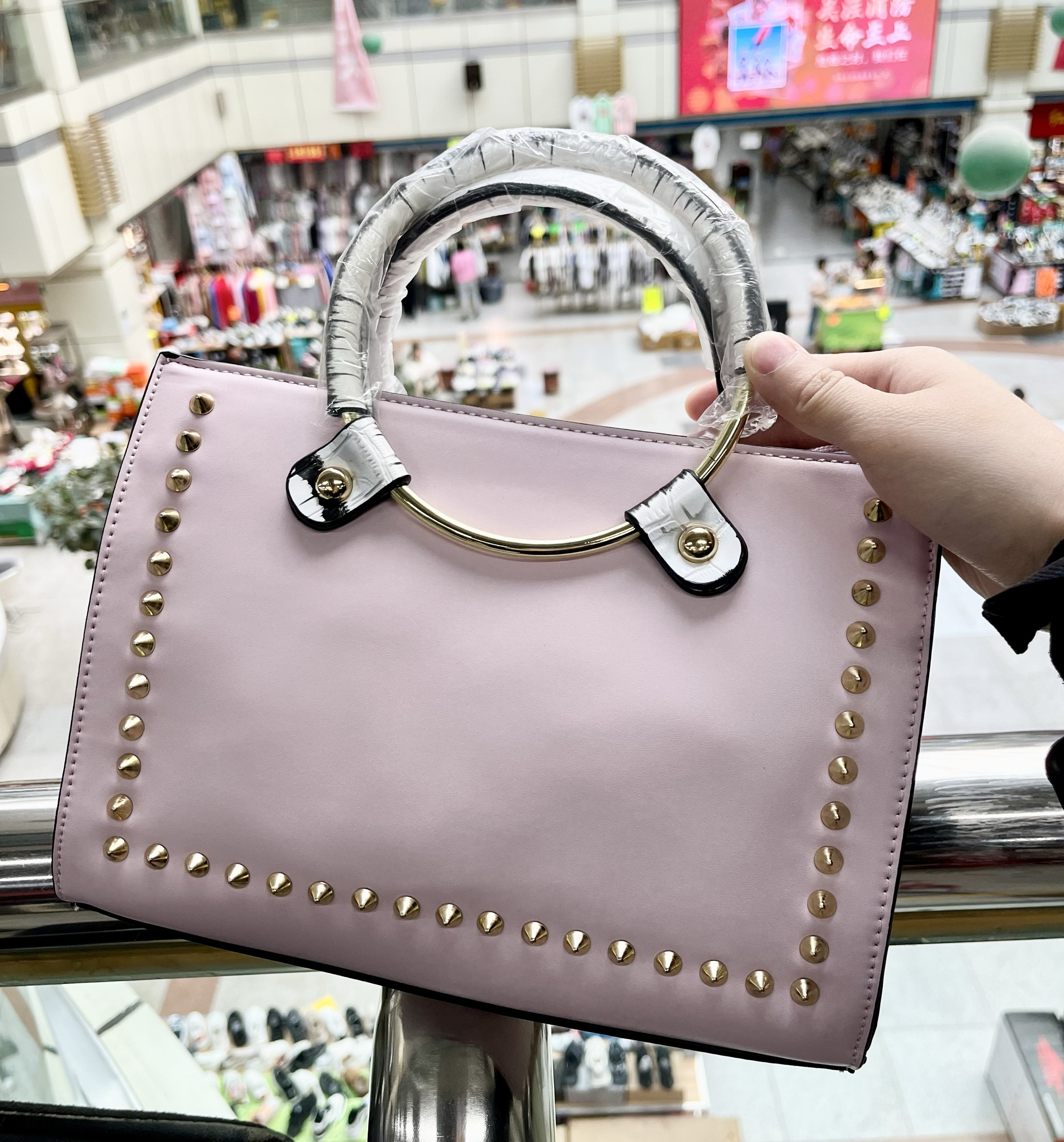 清仓莎萱袋鼠品牌韩版欧美时尚柳钉百搭女包手提斜挎两用女小方包