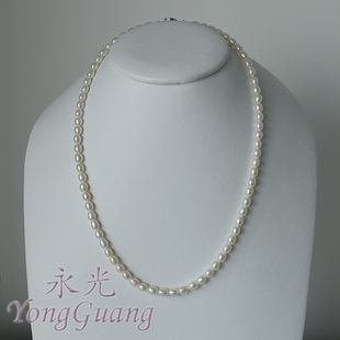 天然无核淡水珍珠项链白色米形强光泽细微瑕S925银扣气质4-4.5MM